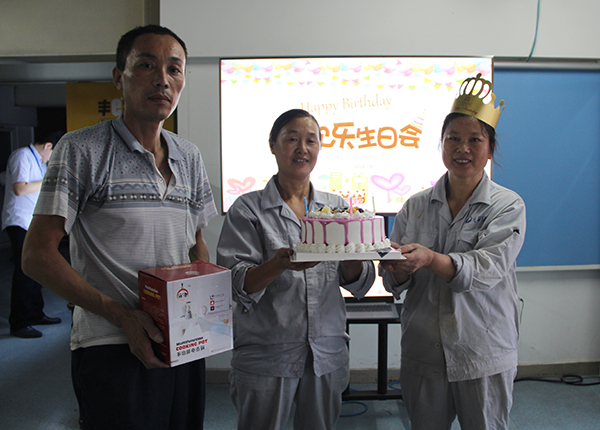 永利3044noc9月员工生日会&mdash;&mdash;收获季节 感恩有你