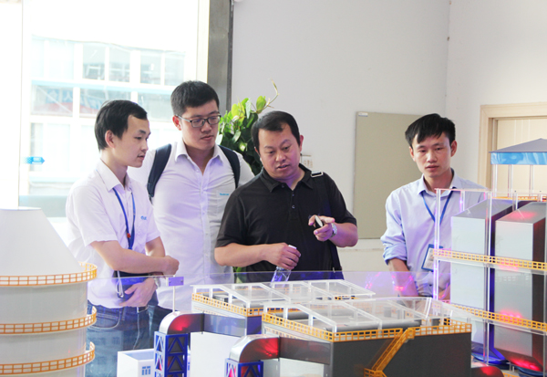 苏州尼德曼客户来我司参观考察