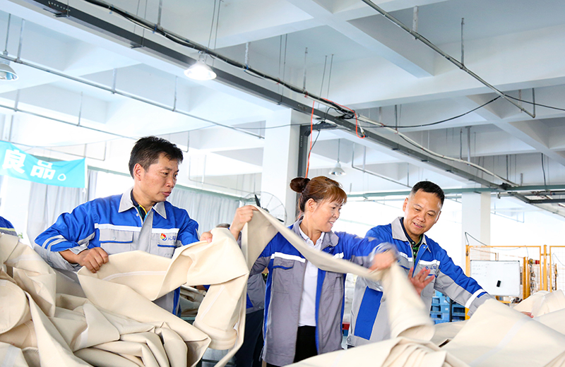 真体验才有真感悟&mdash;&mdash;新站高新区总工会到永利3044noc开展&ldquo;当一周工人&rdquo;活动