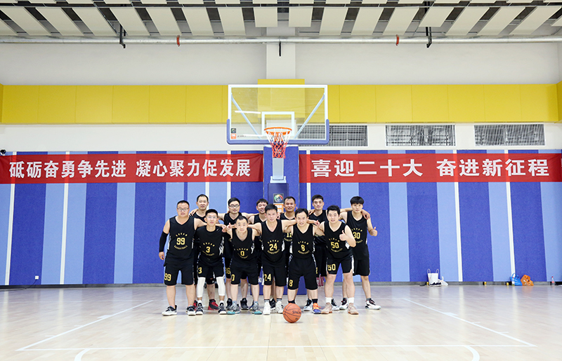 新站高新区第十届篮球比赛激情开赛 永利3044noc迎来开门红