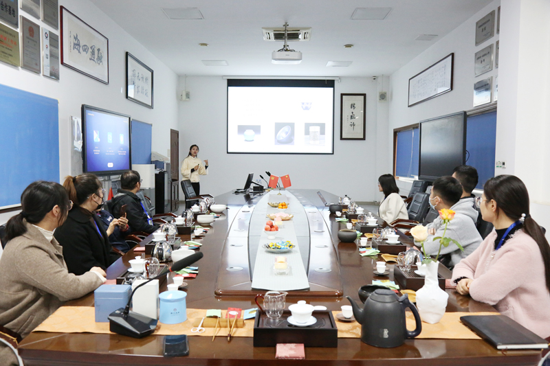 品茶韵  悟新思   永利3044noc开展茶艺培训活动